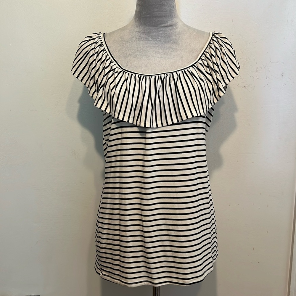 Ruffle top